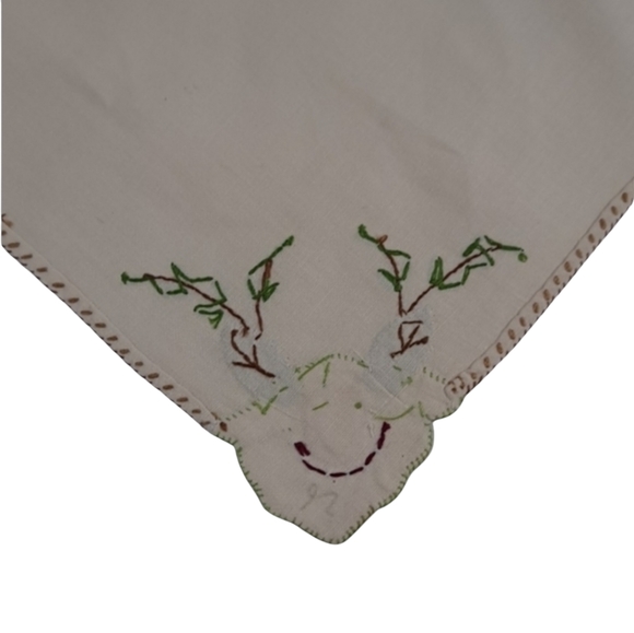 Hand Stitched Corner Floral Embroidery Tan Napkins Set Of 4 - Picture 4 of 5